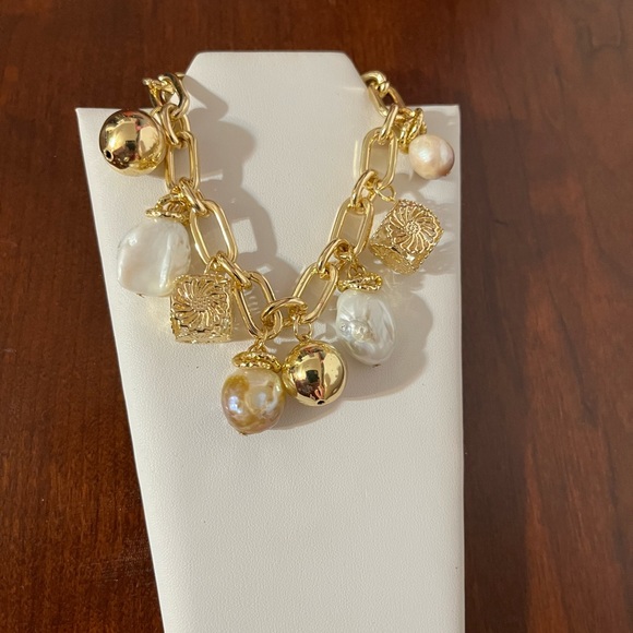 Charm Bracelet - Picture 13 of 15